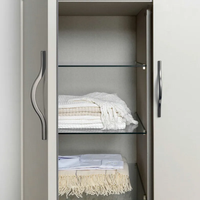 Дръжката на гардероба Луксозен модерен минималистичен шкаф Черен със златисто чекмеджето с дълга дръжка на вратата на достъпа на кабинета Дръжка на вратата на гардероба